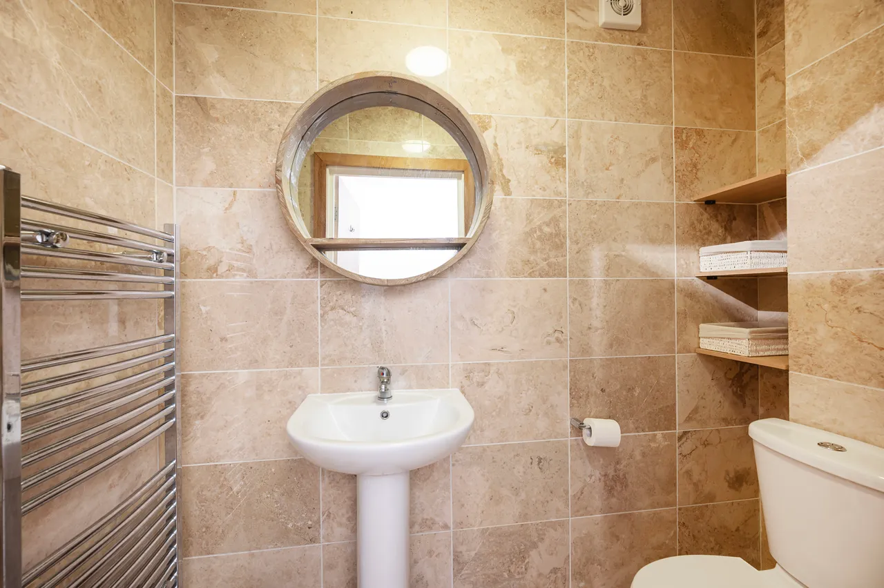 Flat 4 Hanover Court, 5 Stean Street, London, photo 11