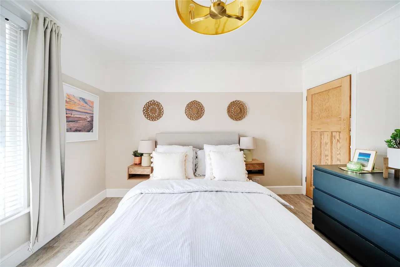 Thayers Farm Road, Kent, BR3, photo 15