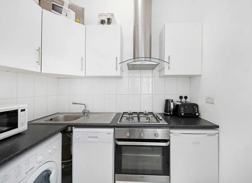 Callcott Road, Brondesbury Park, NW6, photo 3