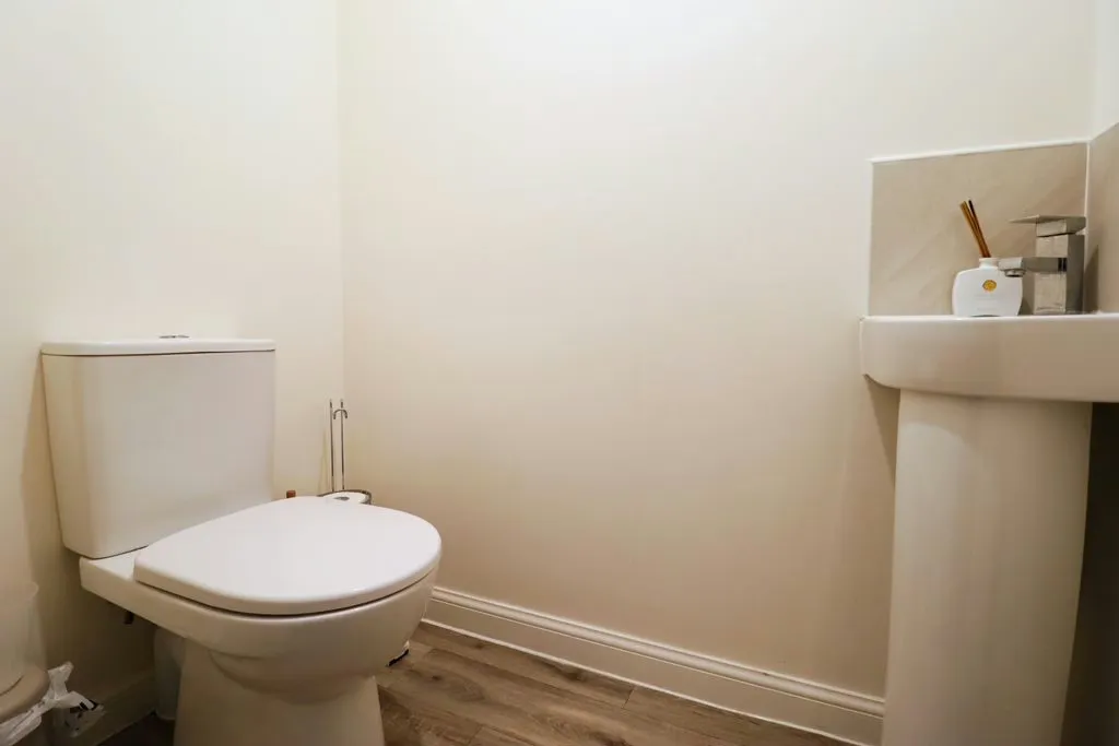 Sheppard Grove, Eagle Farm South, Milton Keynes, Buckinghamshire, MK17 7BE, photo 9