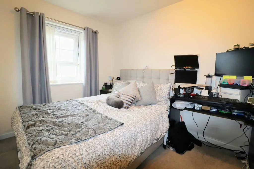 Sheppard Grove, Eagle Farm South, Milton Keynes, Buckinghamshire, MK17 7BE, photo 6