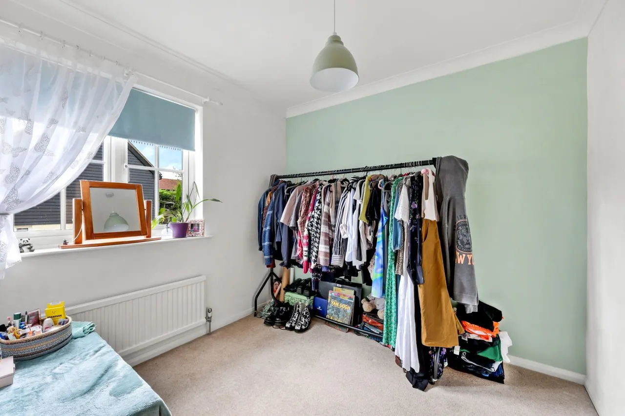 The Lindens, Loughton, IG10 3HT, photo 9