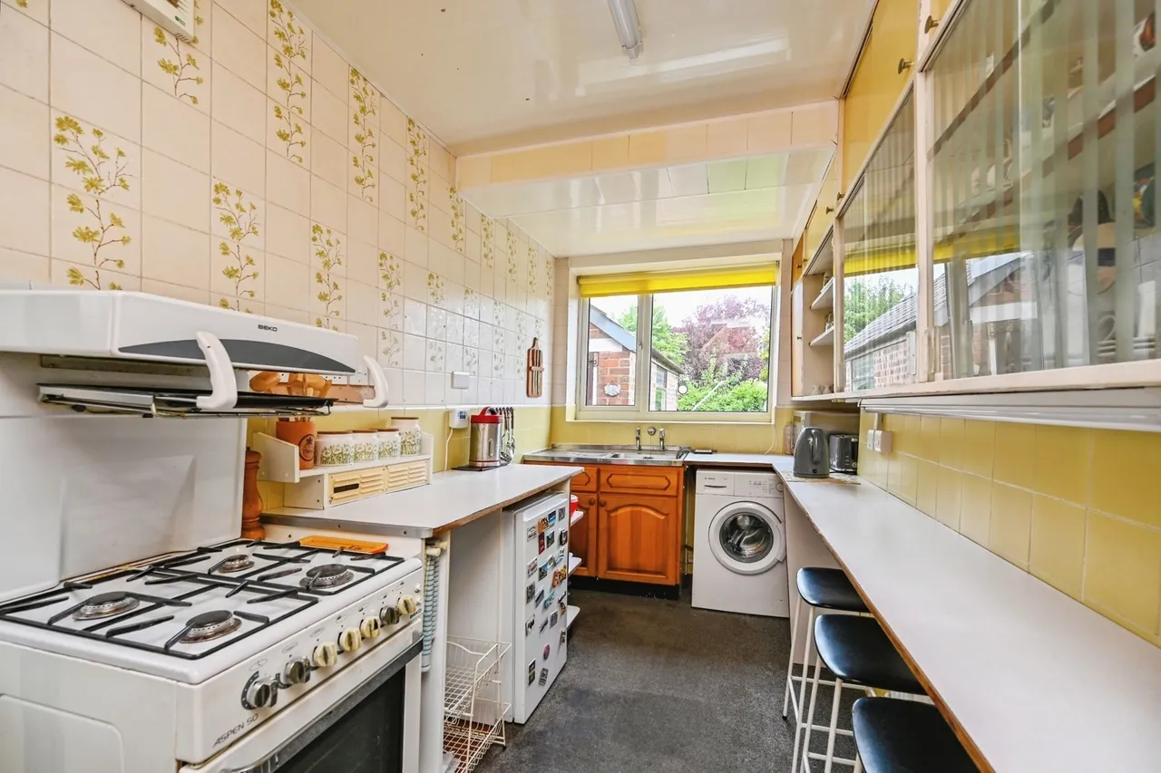 Brownmoor Lane, Crosby, L23, photo 5