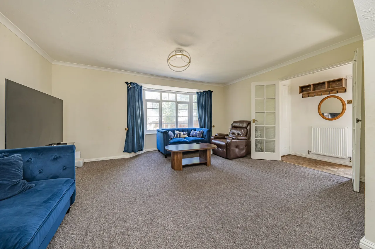 Little Woodlands, Windsor, Berkshire, SL4 3RF, photo 4