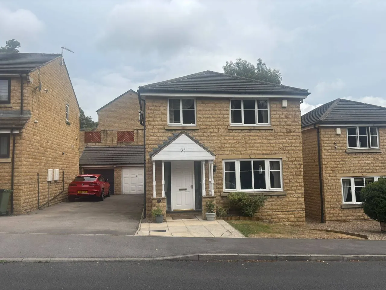 3 bed house for sale — Wyvern Avenue, Marsh, Huddersfield
