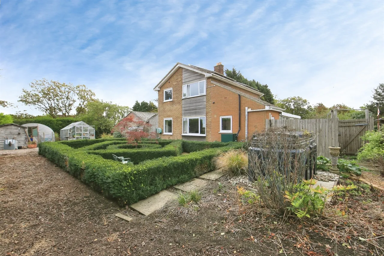 3 bed house for sale, Benwick Road, Whittlesey, PE7