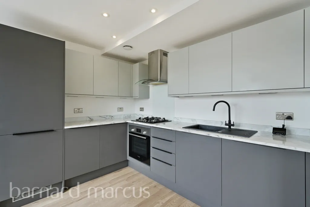Windmill Lane, Hanwell, UB2, photo 4