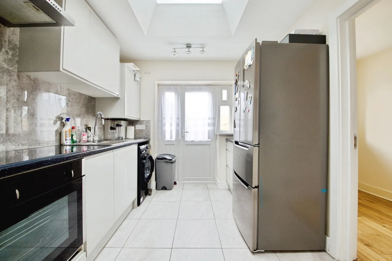 Tennyson Road, ROMFORD, Essex, RM3, photo 14