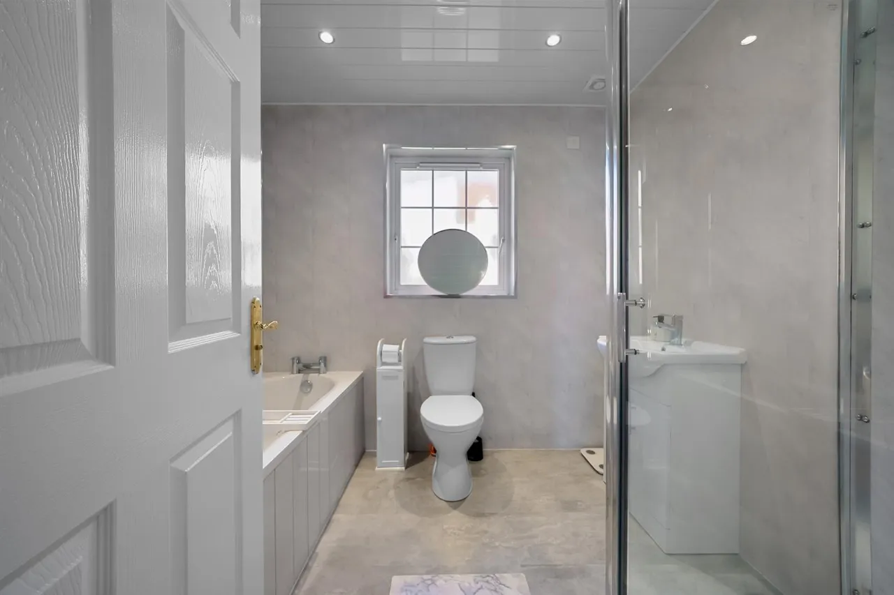 Mount Eagles Avenue, Dunmurry, BT17, photo 15