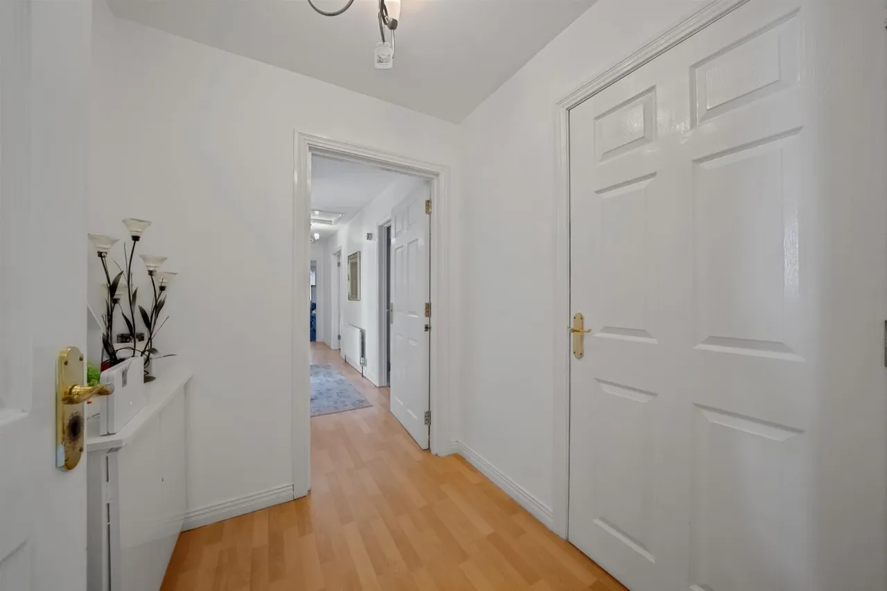 Mount Eagles Avenue, Dunmurry, BT17, photo 3