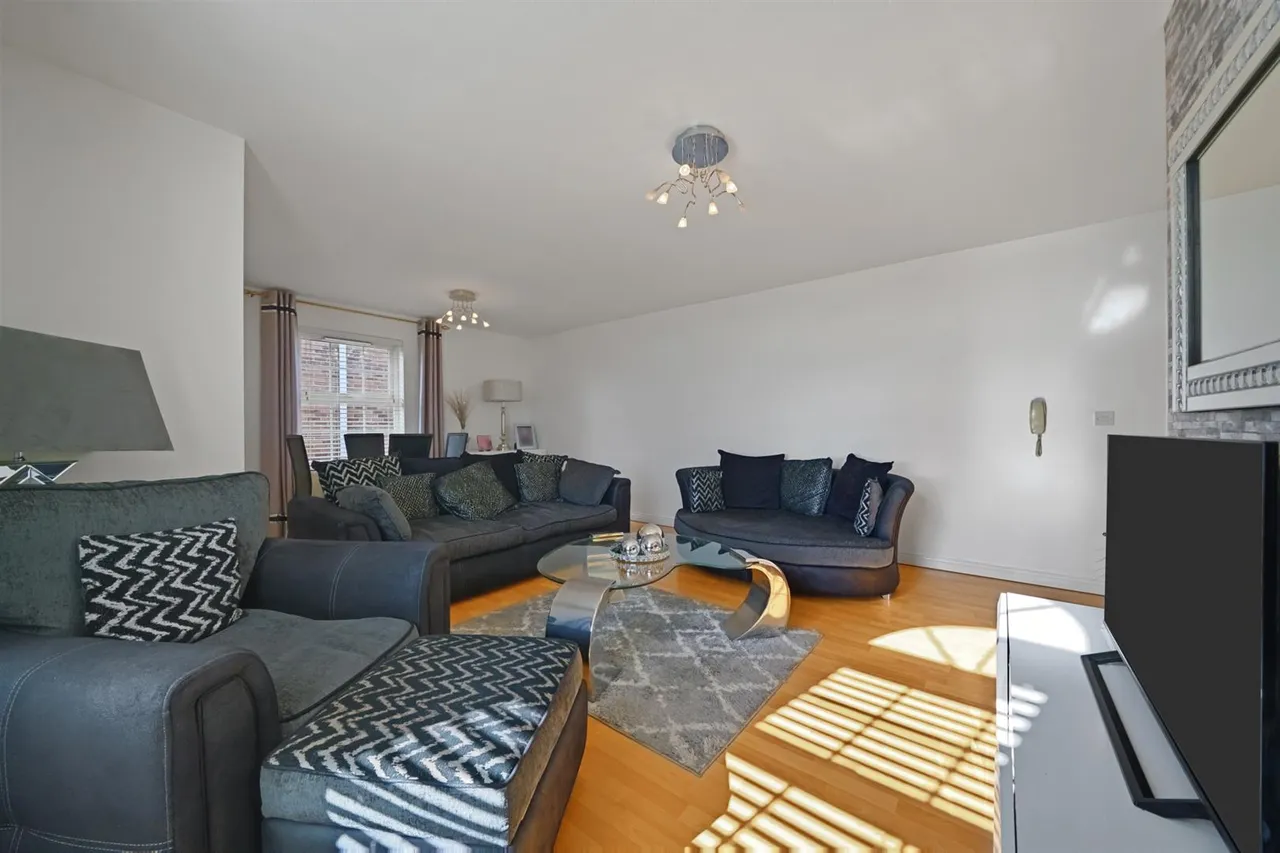 Mount Eagles Avenue, Dunmurry, BT17, photo 6