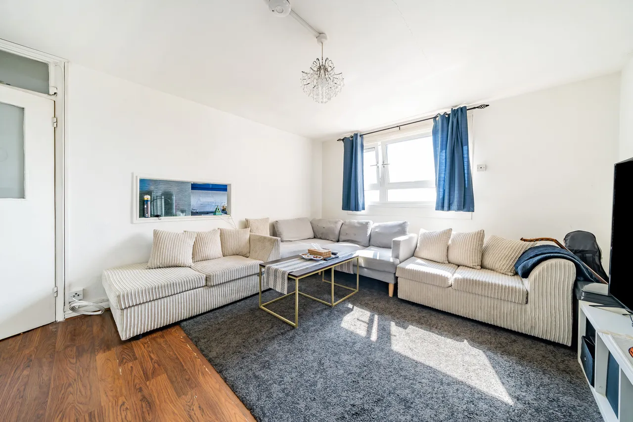 33 Moreton Tower, Lexden Road, London, photo 3