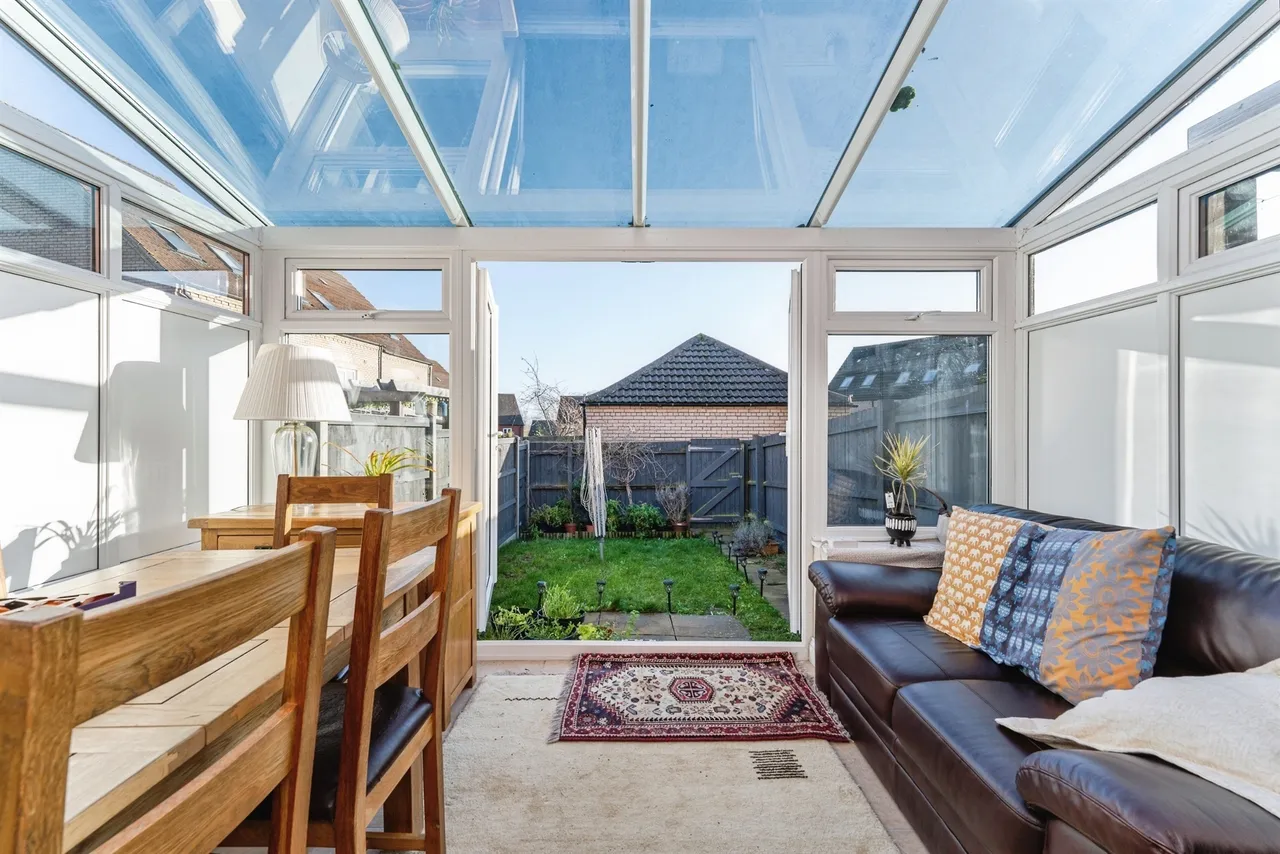 Merivale Way, ELY, photo 4