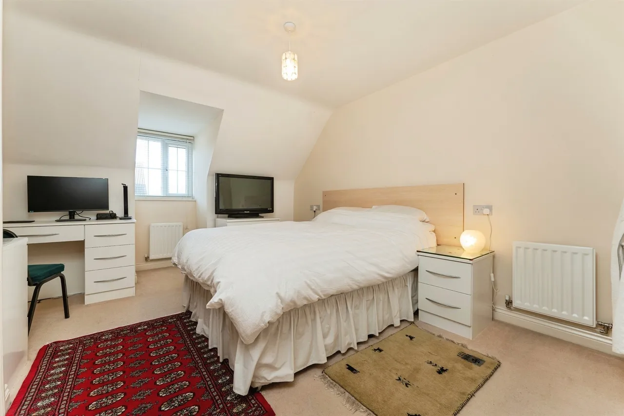 Merivale Way, ELY, photo 5