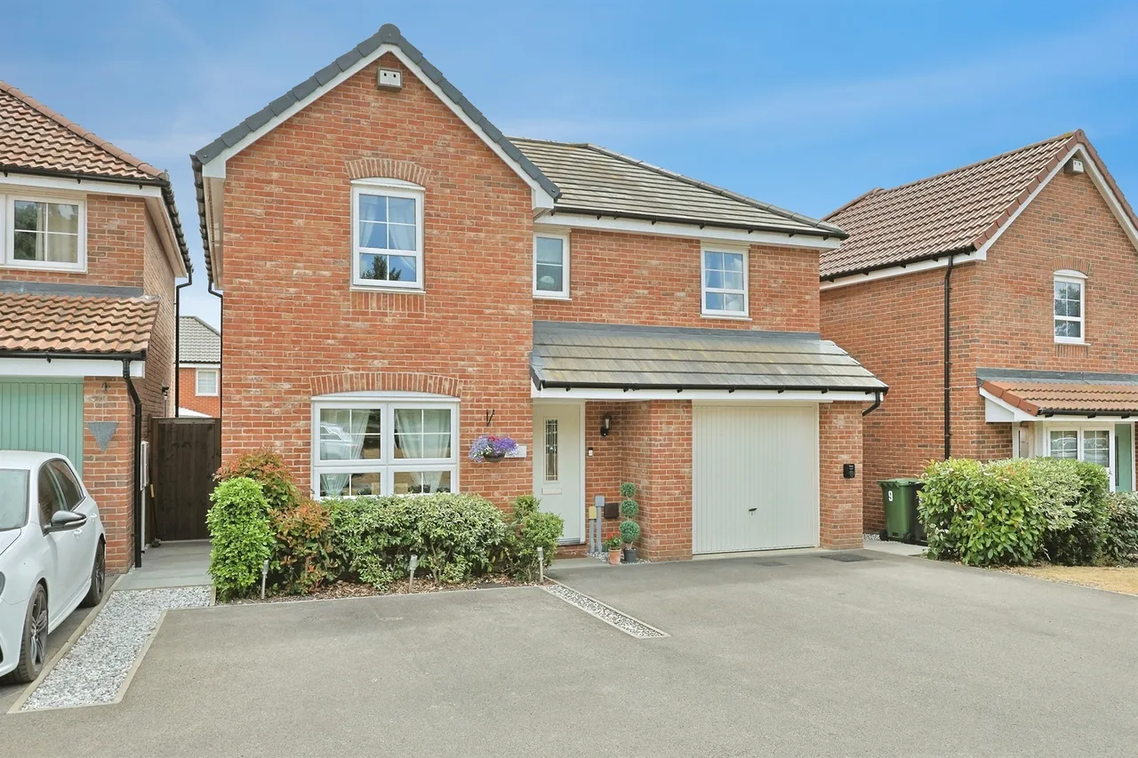 4 bed house for sale — Ceres Drive, Swaffham