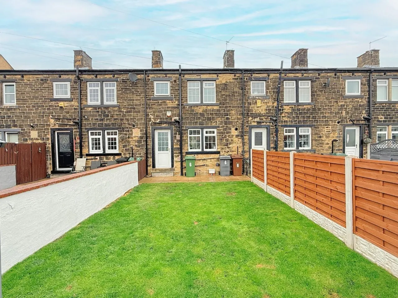 Back Lane, Bramley, LS13, photo 13