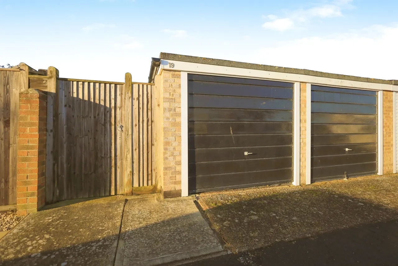 Chaucer Walk, Eastbourne, BN23, photo 14