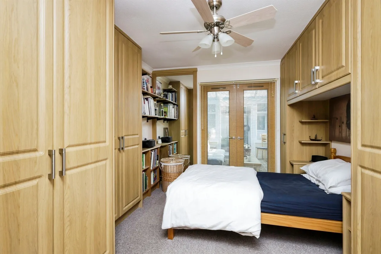 Chaucer Walk, Eastbourne, BN23, photo 9