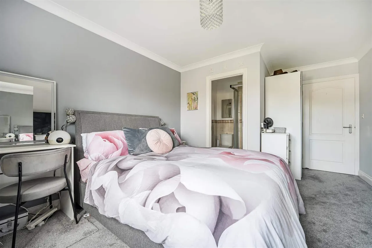 Bath Road, Maidenhead, SL6 4JX, photo 8