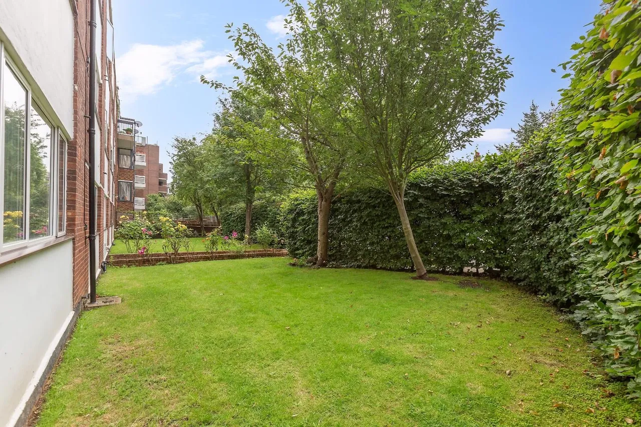Haverstock Hill Belsize Park, London NW3 4RS, photo 6