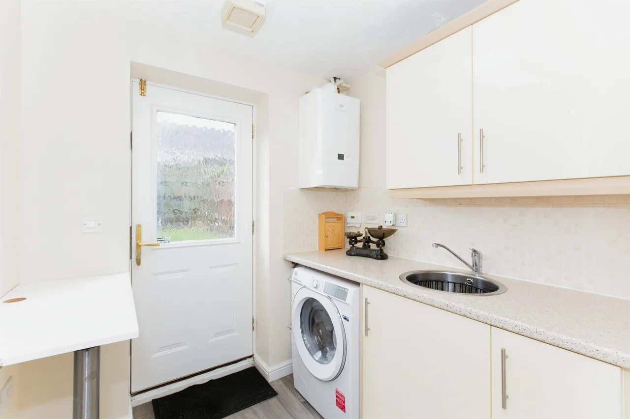 Sissinghurst Drive, Kettering, NN14, photo 14