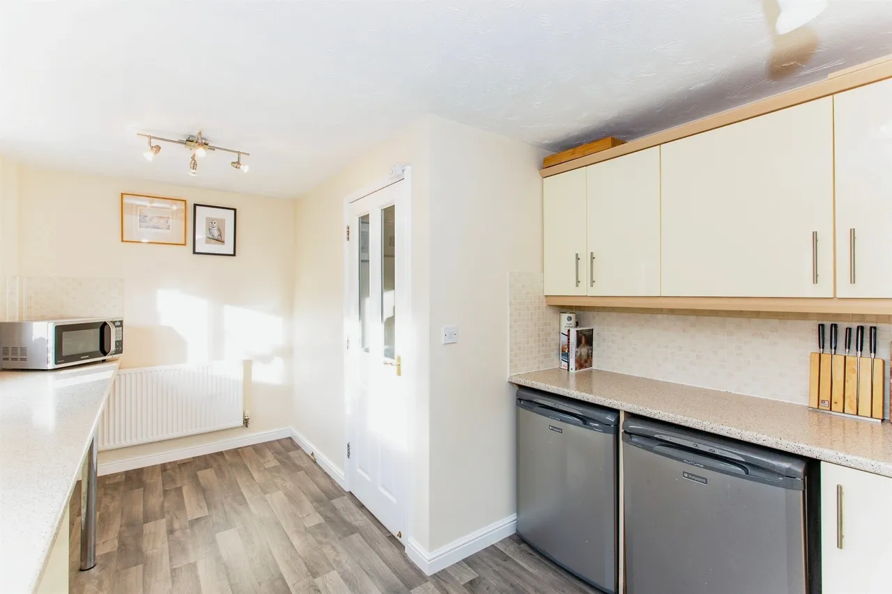 Sissinghurst Drive, Kettering, NN14, photo 10