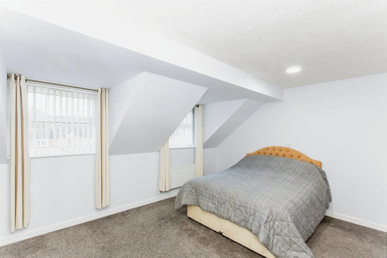 Sissinghurst Drive, Kettering, NN14, photo 18
