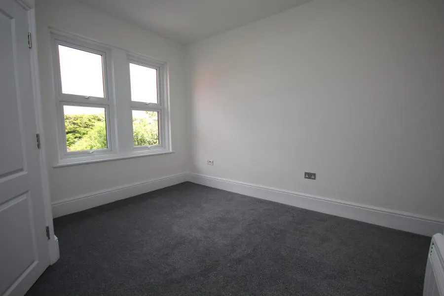 Kingsway, Woking, GU21, photo 5