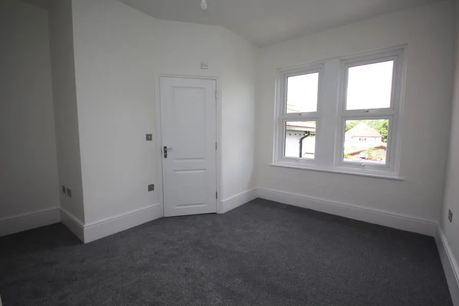 Kingsway, Woking, GU21, photo 4
