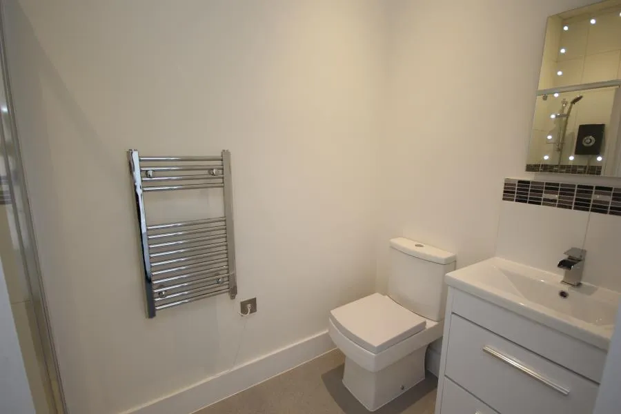 Kingsway, Woking, GU21, photo 6