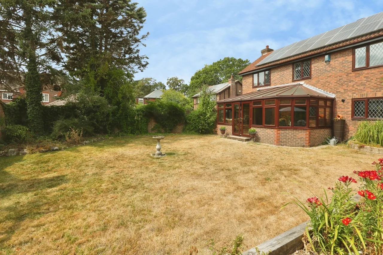 Brook Lane, Sarisbury Green, SO31, photo 28