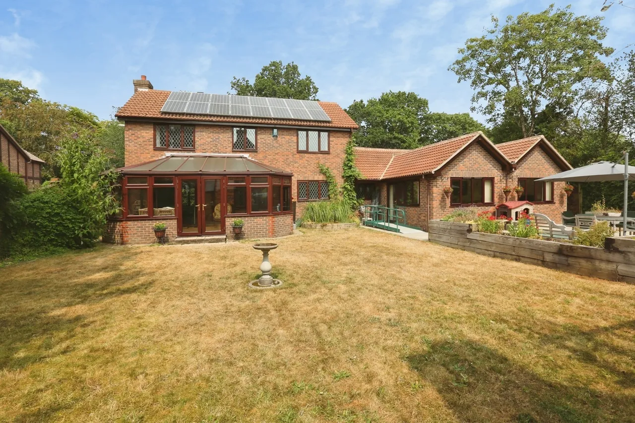 Brook Lane, Sarisbury Green, SO31, photo 10