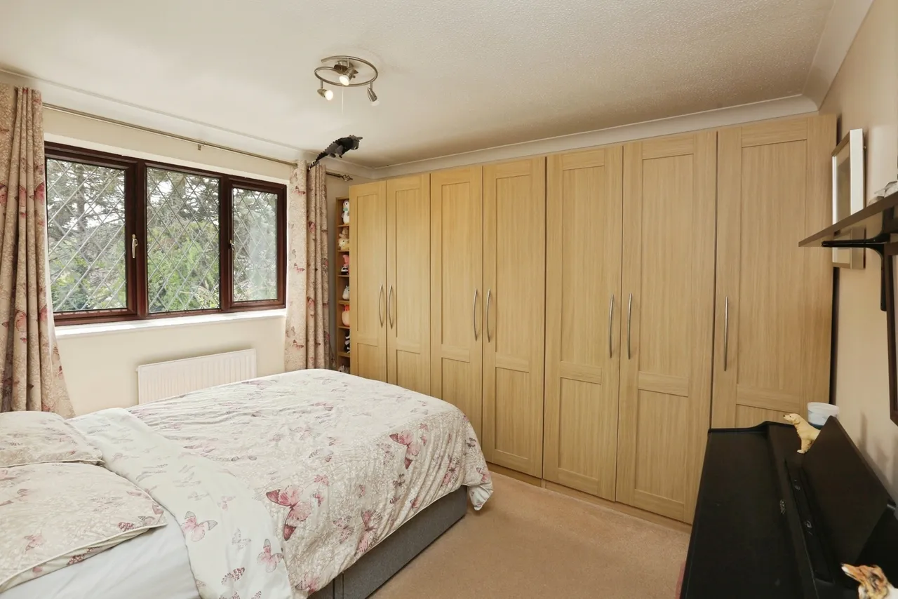 Brook Lane, Sarisbury Green, SO31, photo 26