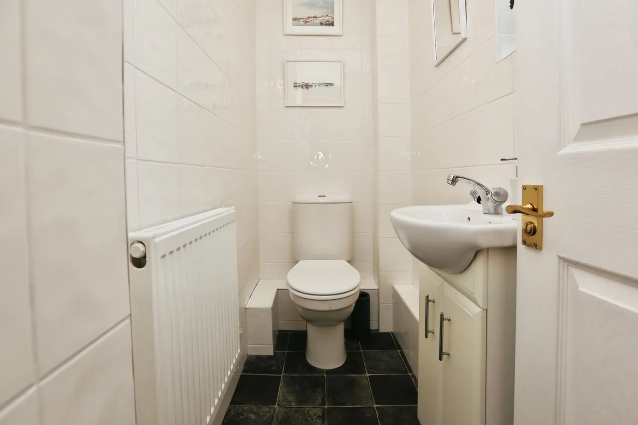 Brook Lane, Sarisbury Green, SO31, photo 19