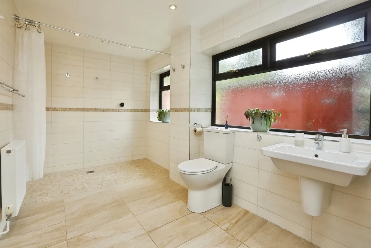 Brook Lane, Sarisbury Green, SO31, photo 6