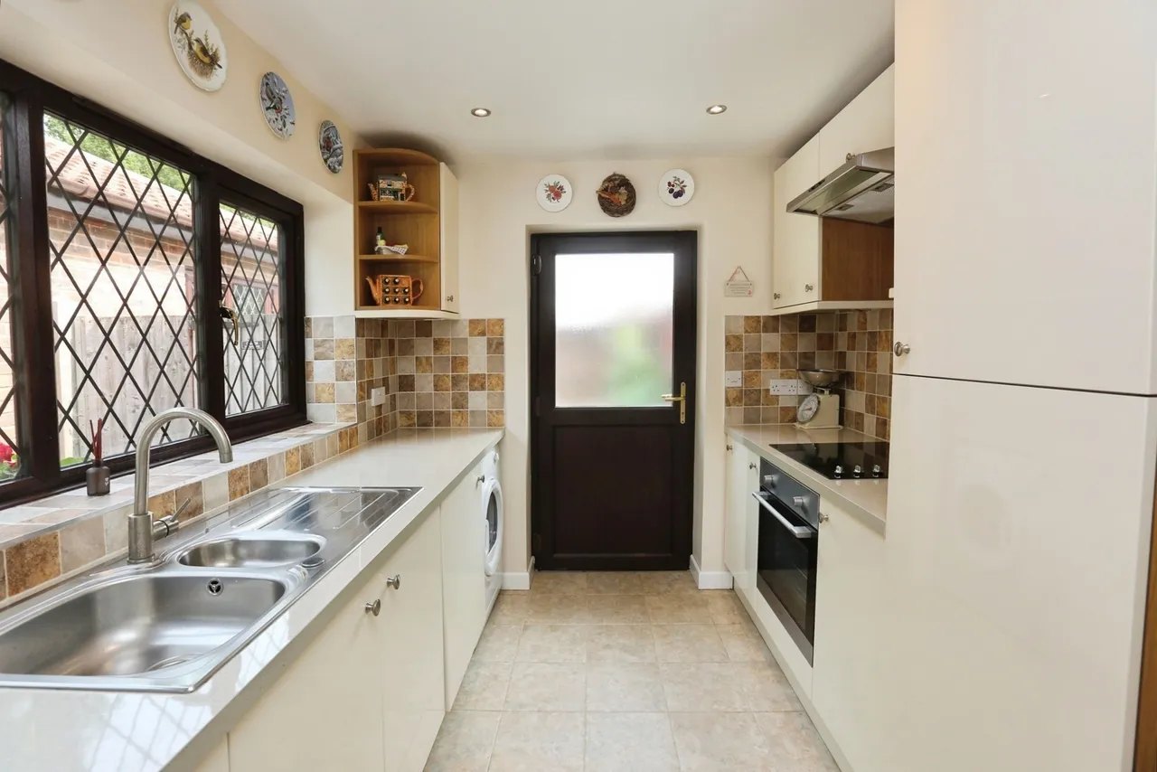 Brook Lane, Sarisbury Green, SO31, photo 7