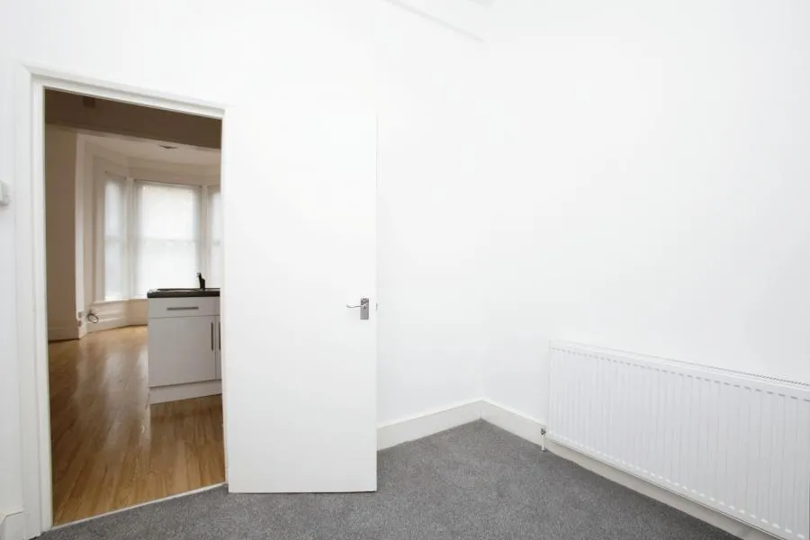 Earlham Grove, London, E7, photo 5
