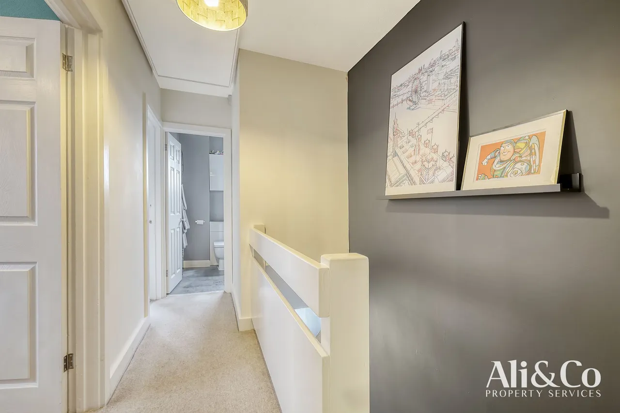 Oxwich Close, Stanford-le-Hope, Essex, SS17 7JZ, photo 9