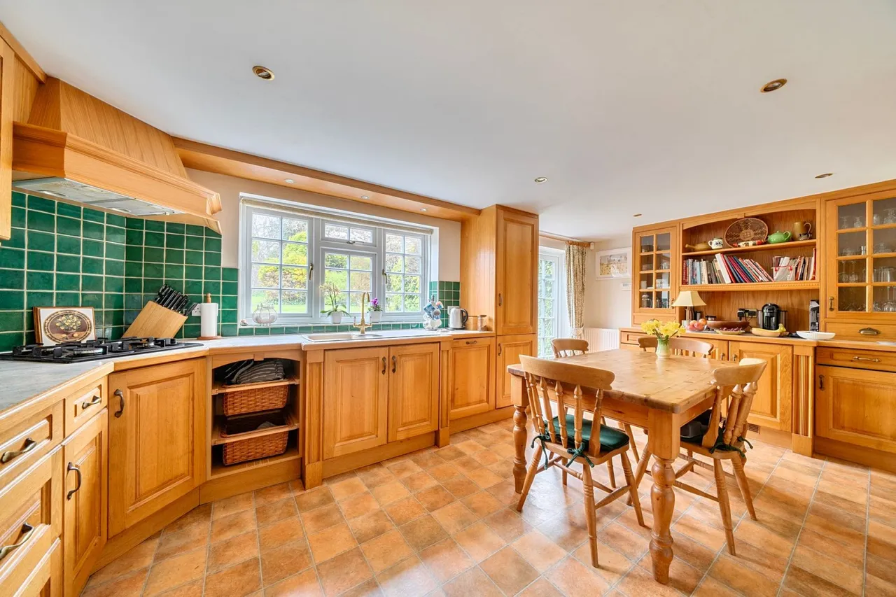 Sway, Lymington, SO41, photo 5