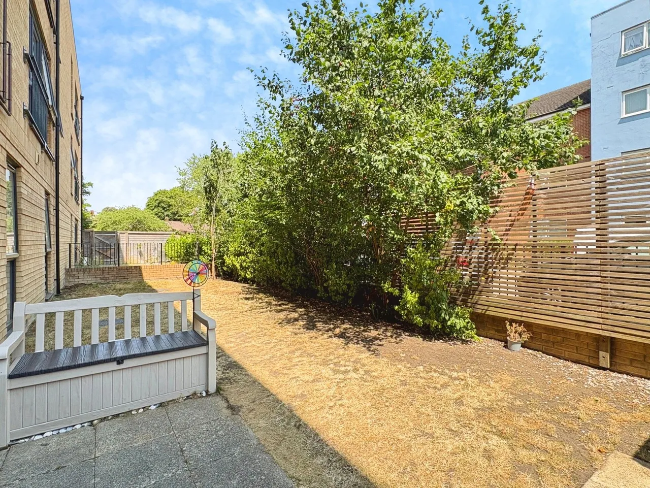 Exchange Close, Aldershot, GU11, photo 7