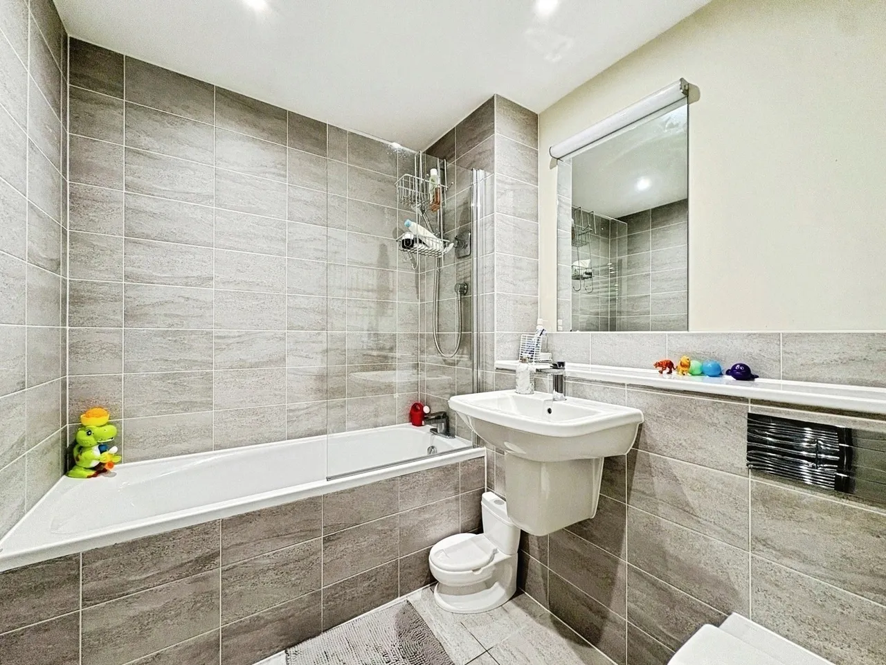 Exchange Close, Aldershot, GU11, photo 6