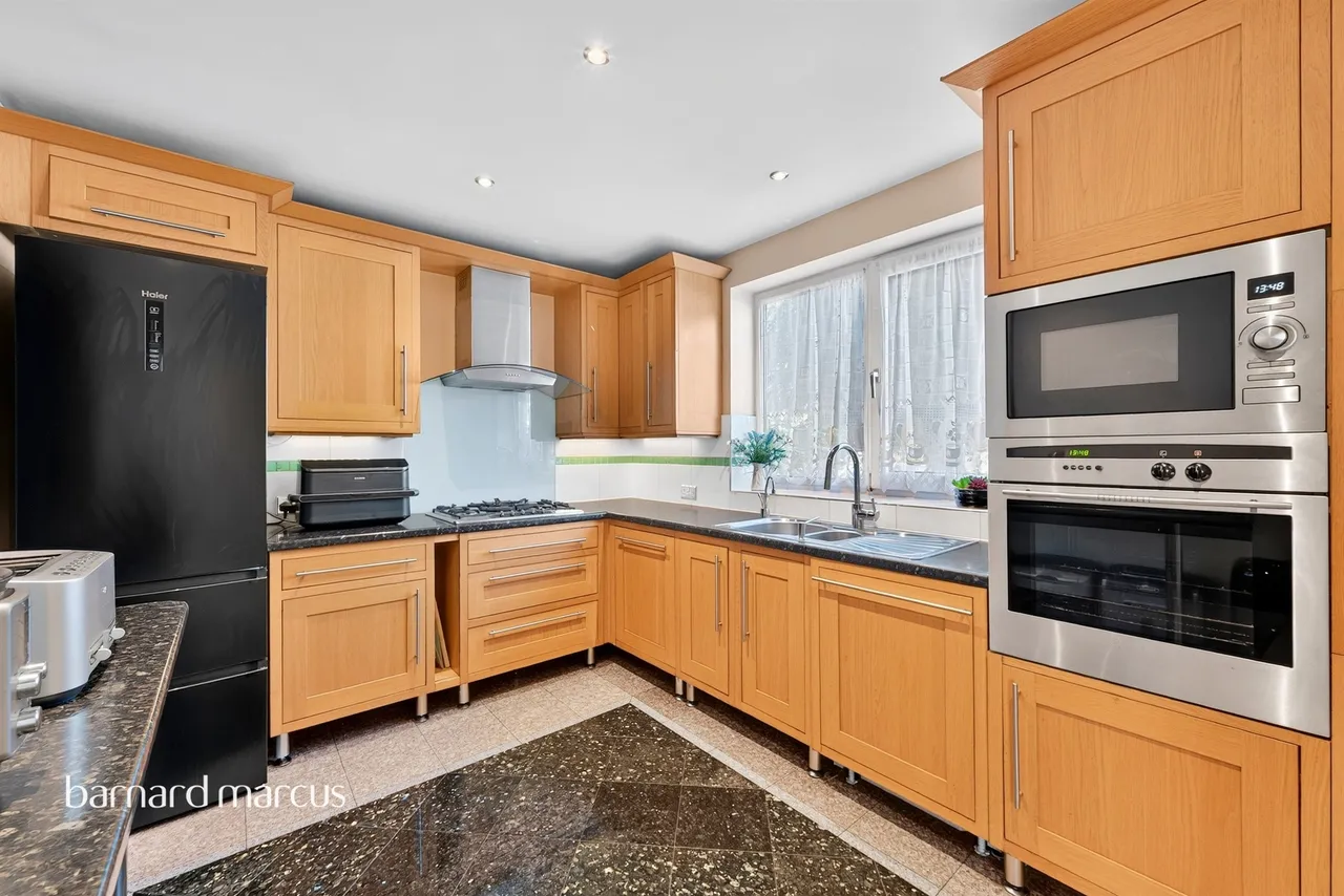 Horndean Close, London, SW15, photo 2
