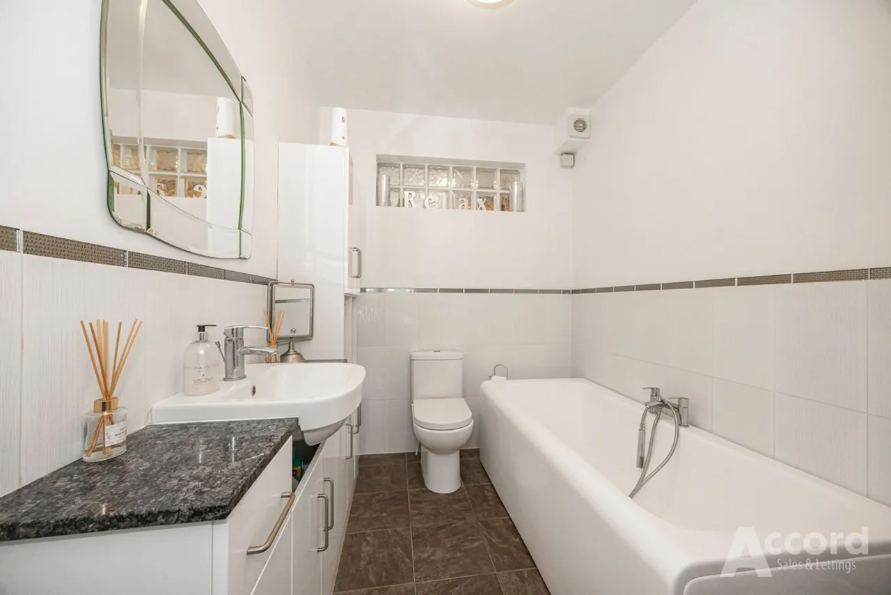 Heather Glen, Romford, RM1, photo 11