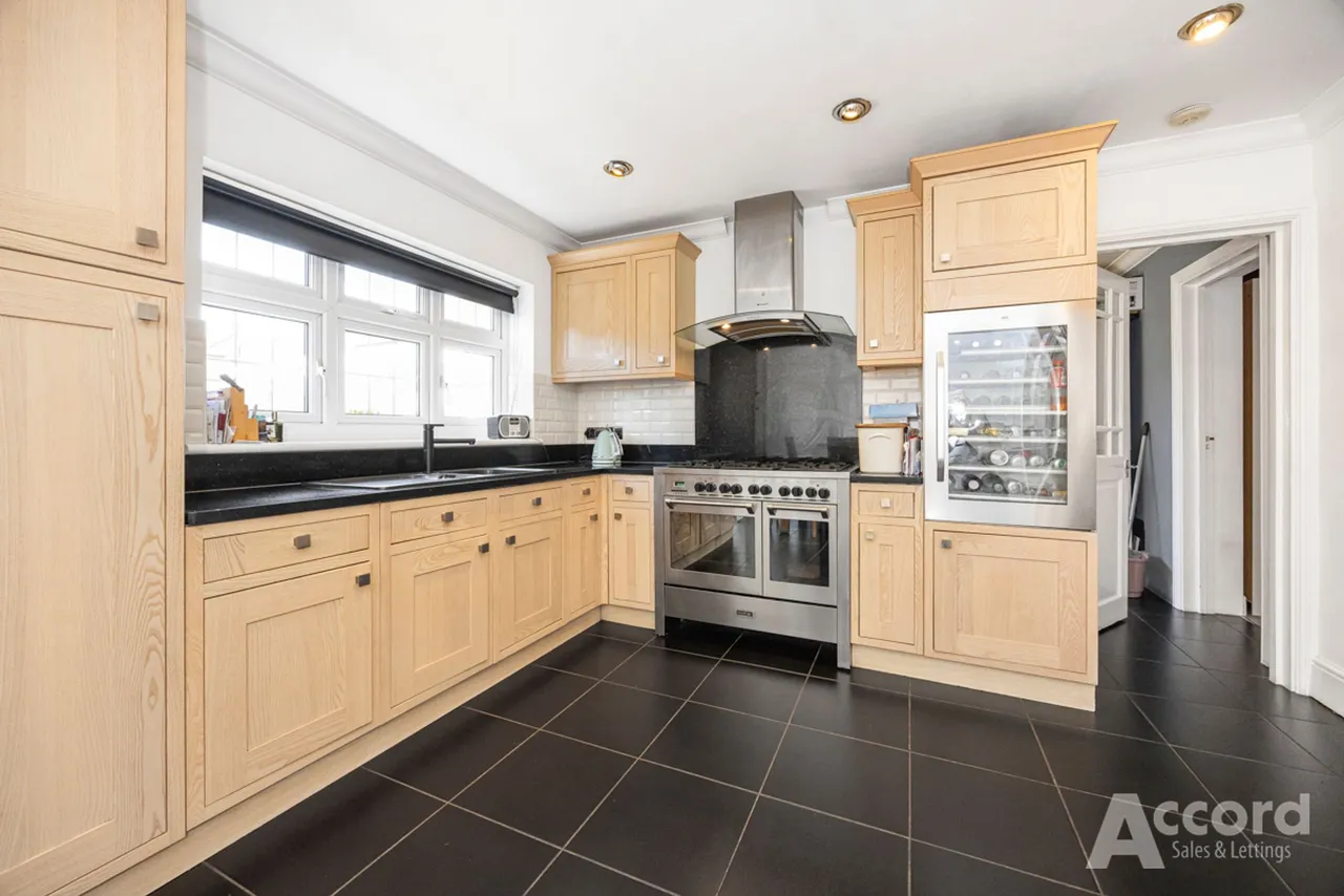 Heather Glen, Romford, RM1, photo 3