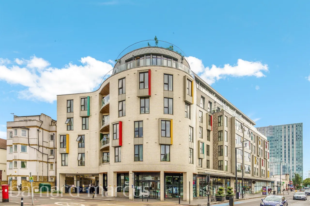 Cavendish Road, London, SW19, photo 14
