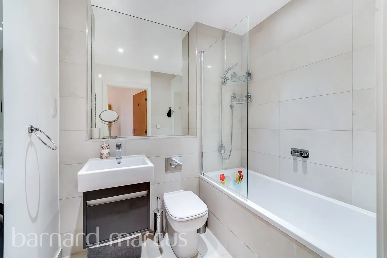 Cavendish Road, London, SW19, photo 3