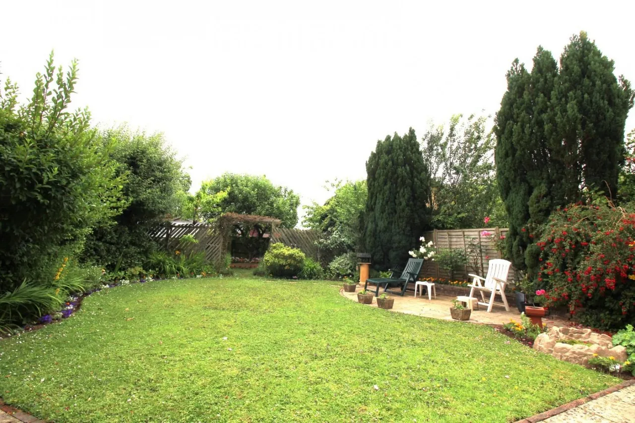 Lavender Close, Thornbury, BS35, photo 23