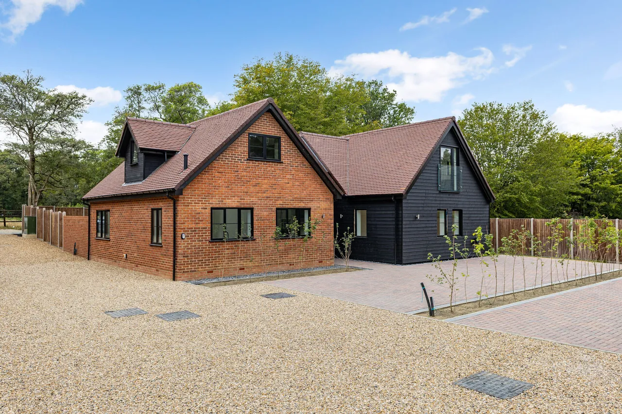 4 bed house for sale — Russley Acres, Partridge Lane, Horsha...
