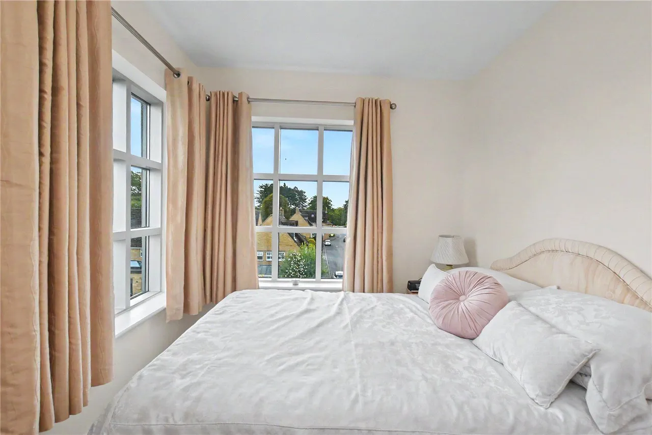High Royds Drive, Menston, LS29, photo 5