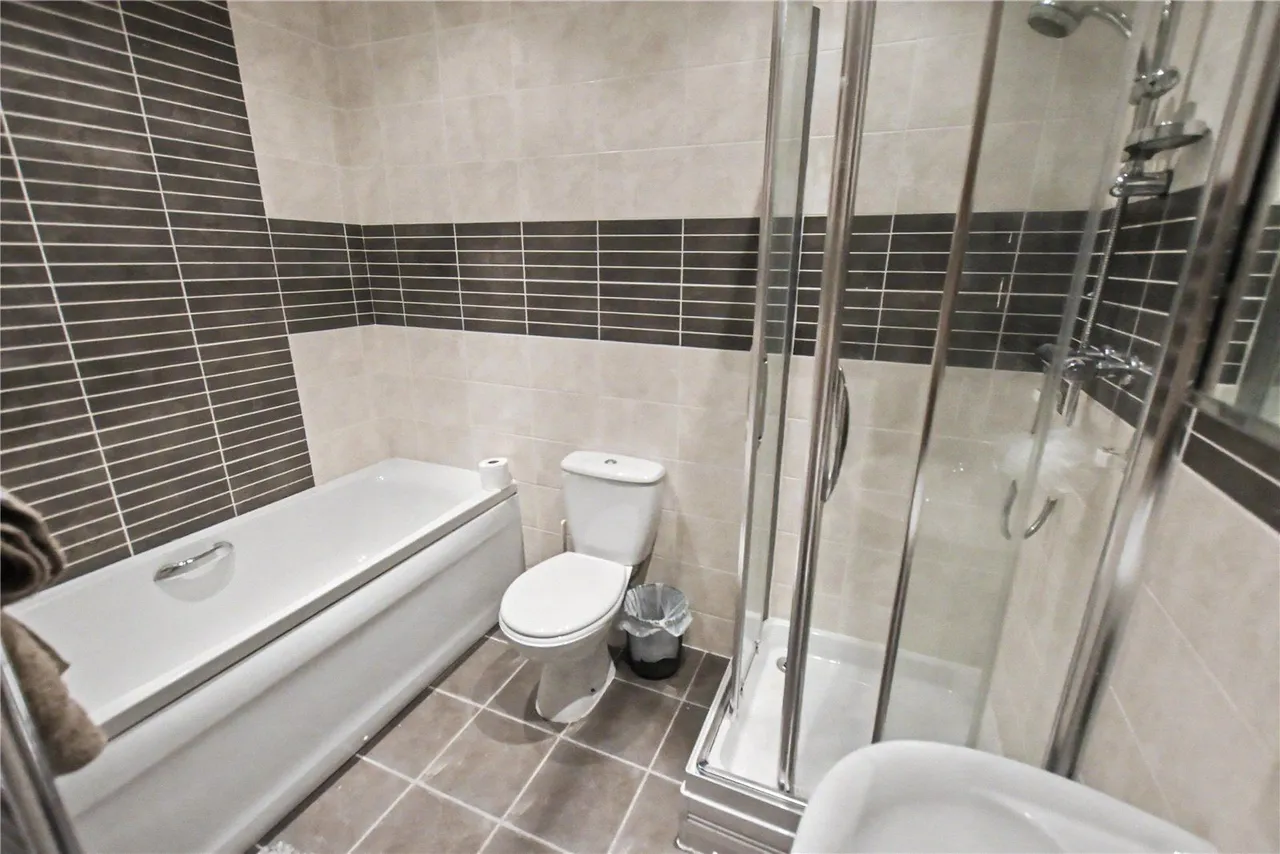 High Royds Drive, Menston, LS29, photo 10